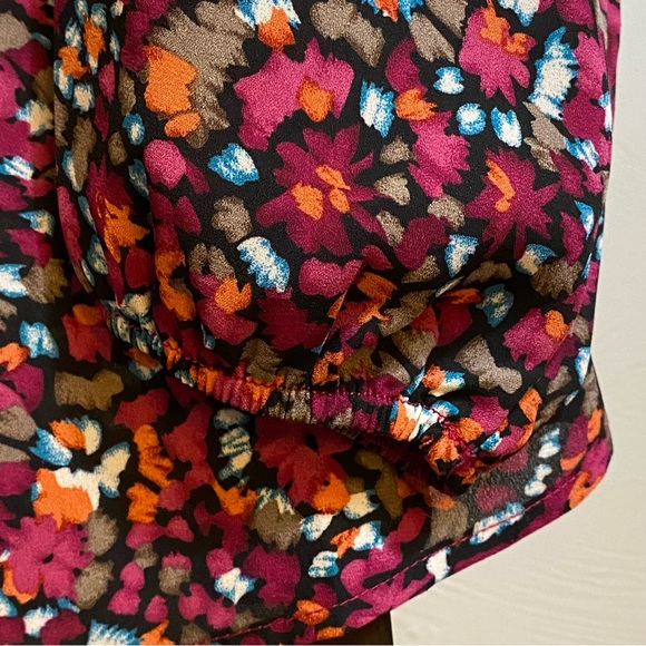 Floral Flowy Top - Picture 6 of 10